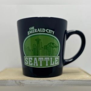 Large Navy Blue SEATTLE WASHINGTON MUG SPACE NEEDLE The Emerald City Downtown